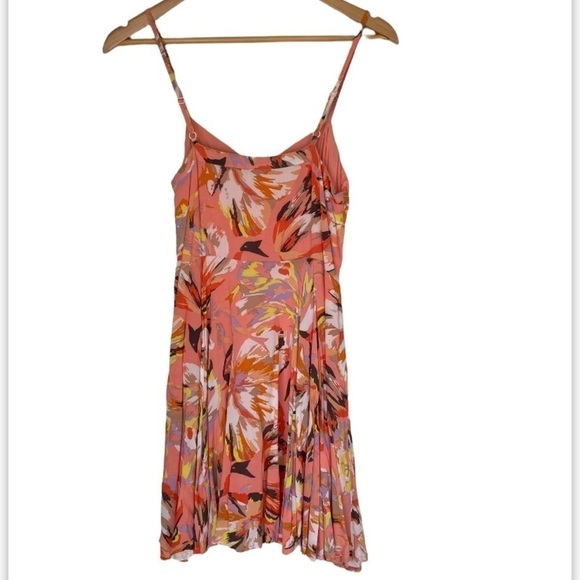 Talula Aritzia Pink Coral Spaghetti Strap Floral Print Mini Dress Womens Size 4 - Picture 2 of 5